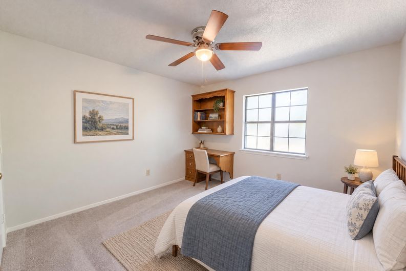 Photo 16 of 28 of 15830 Hilltop Dr, Kemp, TX
