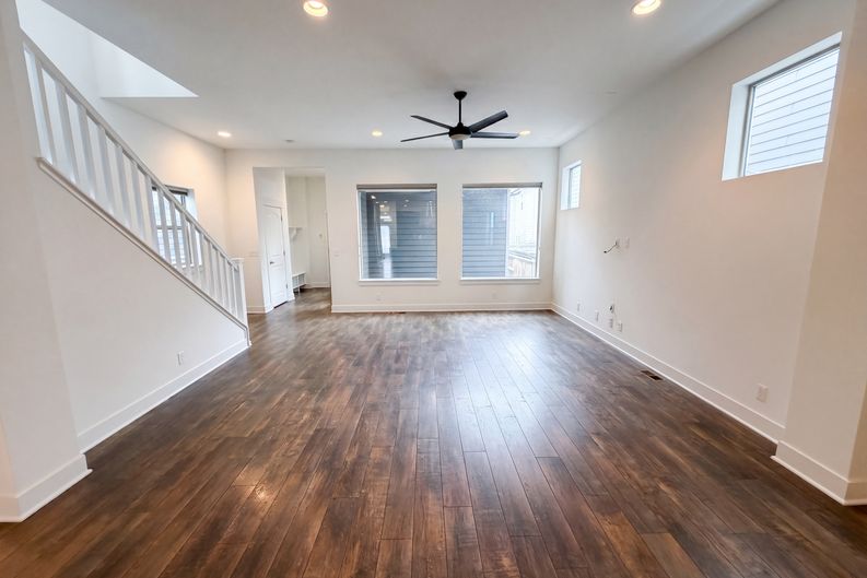 Photo 8 of 33 of 11466 E 27th Ave, Denver, CO