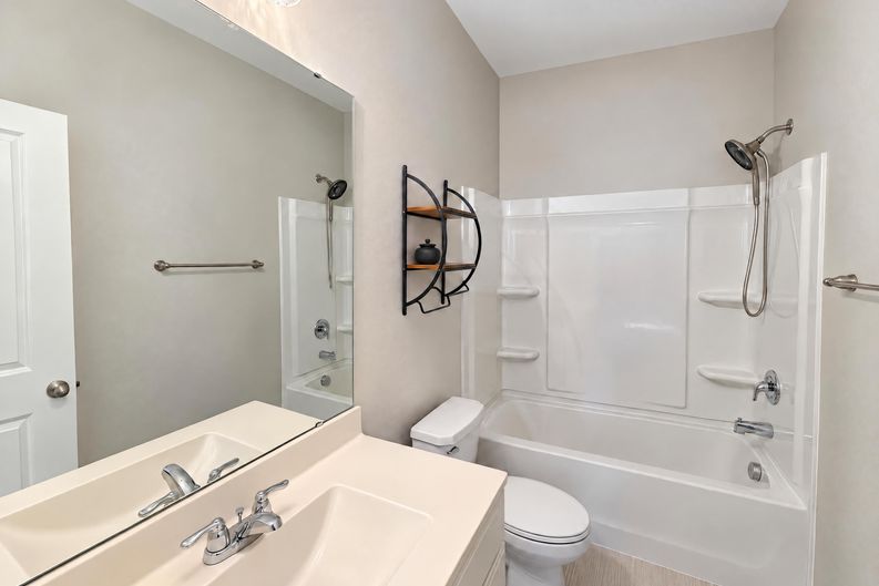 Photo 21 of 27 of 3168 Mavisbank Cir, Apex, NC