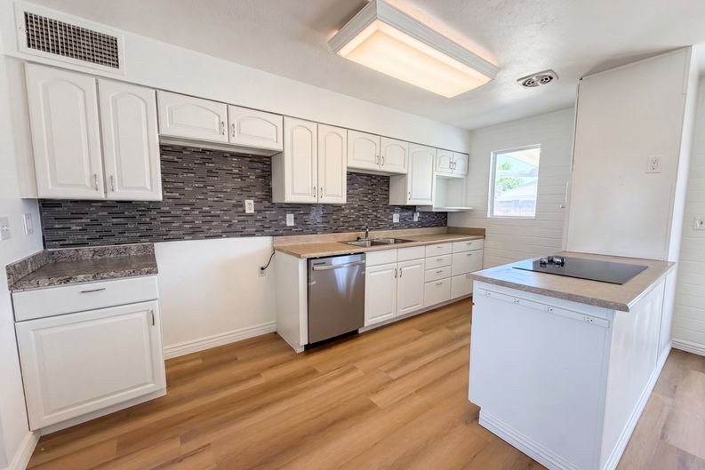 Photo 8 of 26 of 1457 W 7th Ave, Mesa, AZ