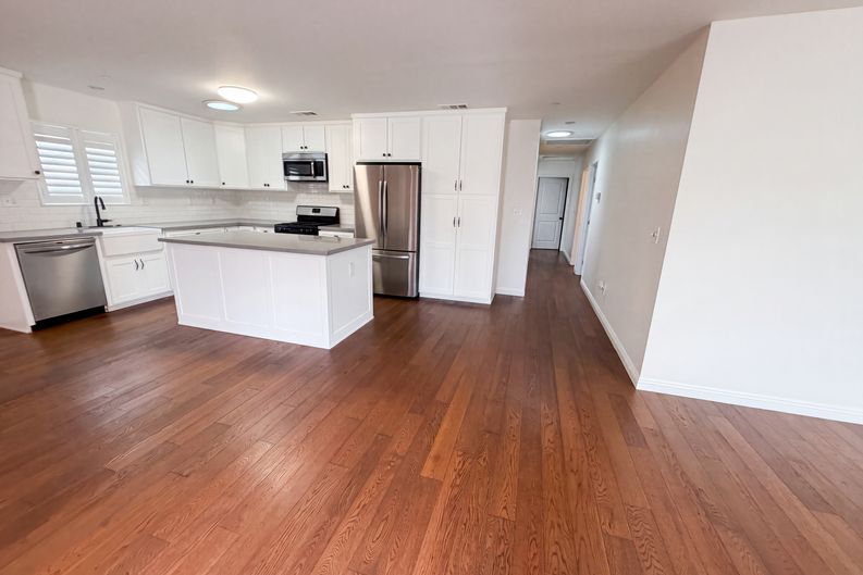 Photo 6 of 22 of 1138 S St Andrews Pl, Los Angeles, CA