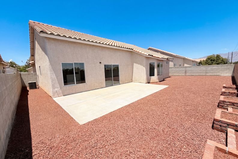 Photo 5 of 32 of 5132 Rocky Bluff St, North Las Vegas, NV