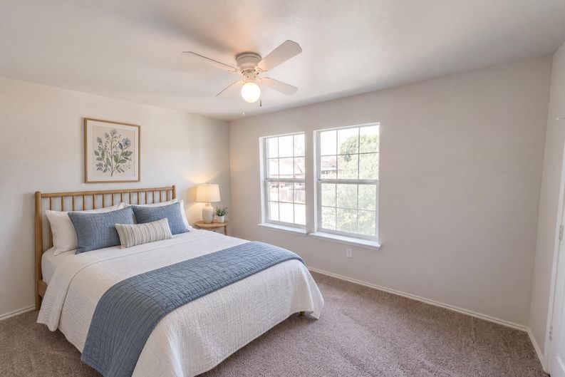 Photo 11 of 23 of 9420 Dublin Grn, San Antonio, TX