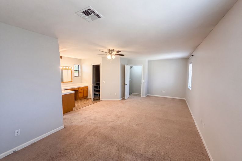 Photo 4 of 29 of 509 Calhoun Pl, Hemet, CA