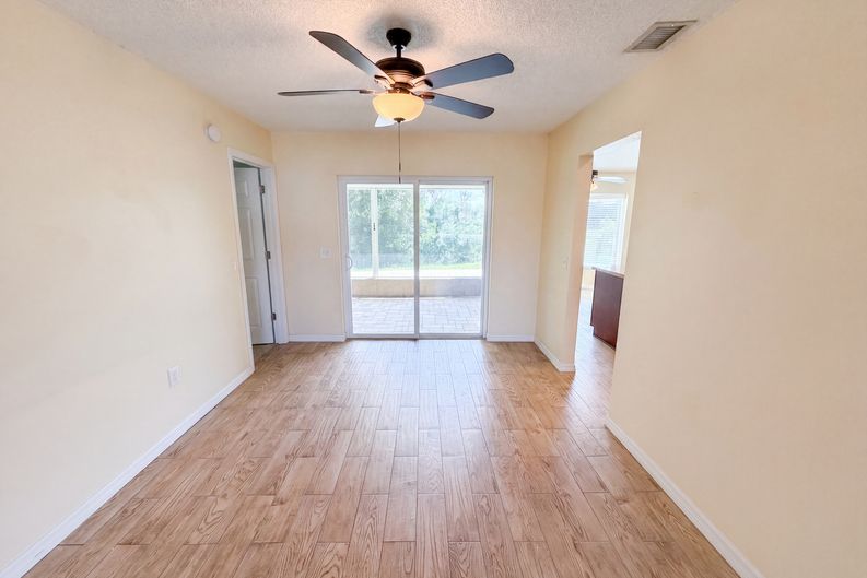 Photo 13 of 44 of 4573 Bayridge Ct, Spring Hill, FL