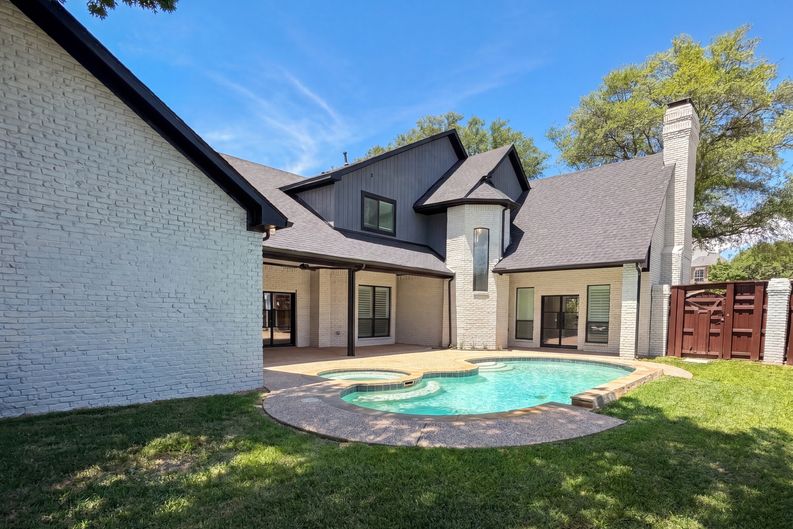 Photo 5 of 26 of 3600 Asaro Pl, Plano, TX