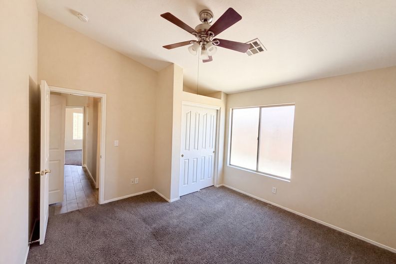 Photo 6 of 41 of 7912 Quill Gordon Ave, Las Vegas, NV
