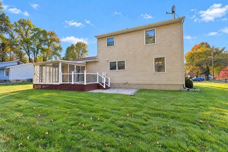 Photo 38 of 43 of 453 Carruthers Rd, Tallmadge, OH