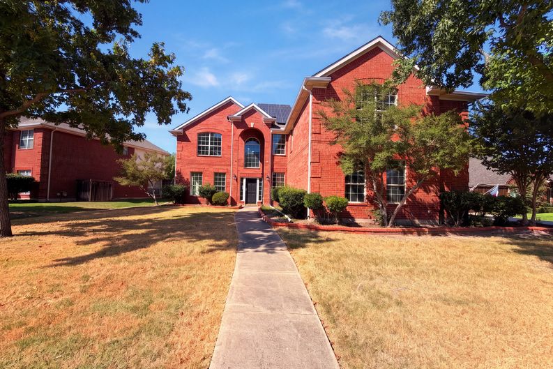 Photo 30 of 34 of 217 Green Acres Dr, Murphy, TX