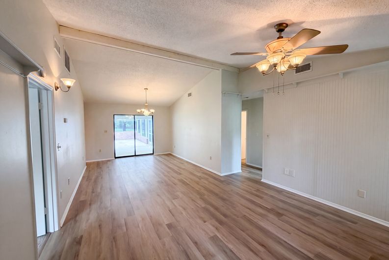 Photo 9 of 21 of 466 Leland Dr, Deltona, FL