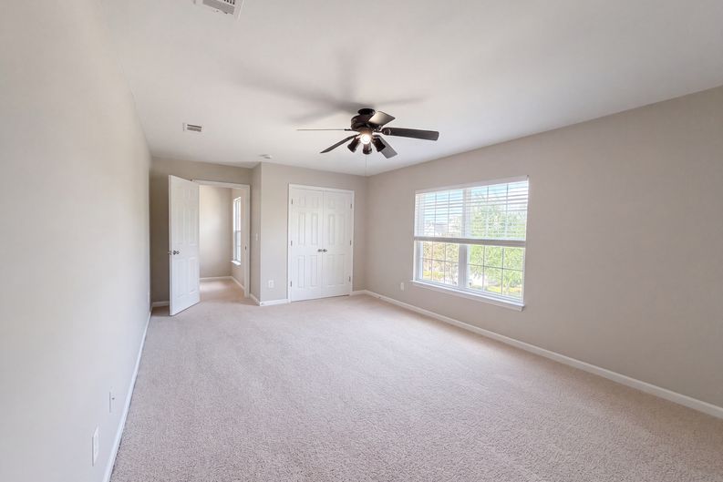 Photo 10 of 29 of 3010 Feradach Ln, Spring Hill, TN