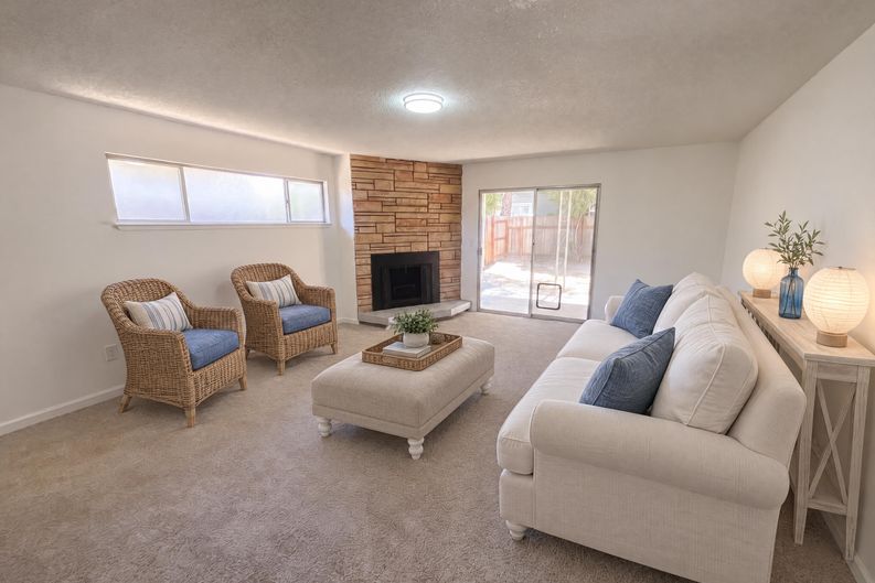 Photo 3 of 20 of 3008 Lerwick Rd, Sacramento, CA