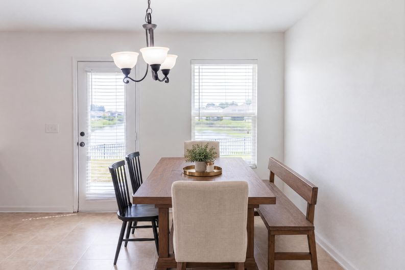 Photo 7 of 26 of 172 Bermuda Lakes Dr, Meridianville, AL