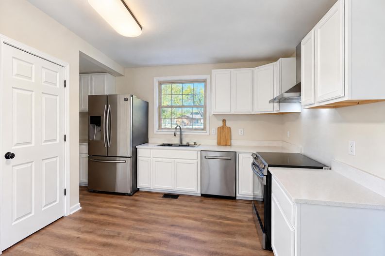 Photo 18 of 22 of 4921 Yorktown Rd, Nashville, TN