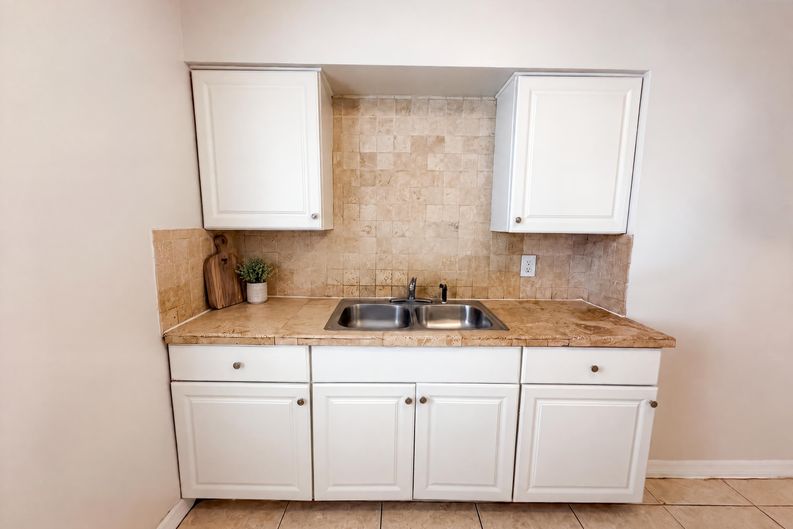 Photo 15 of 20 of 3740 Ballejo Ct W, Jacksonville, FL