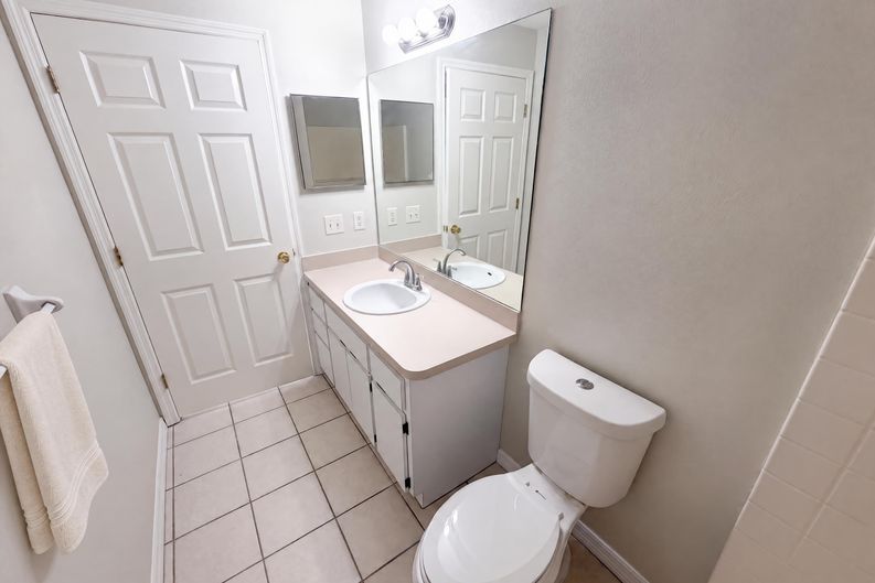 Photo 13 of 27 of 37209 Grassy Hill Ln, Dade City, FL