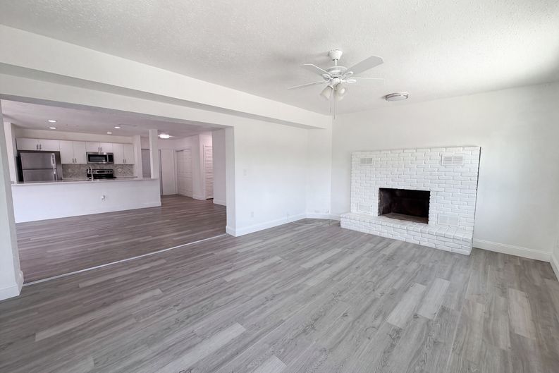 Photo 10 of 26 of 21530 Glendale Ave, Port Charlotte, FL