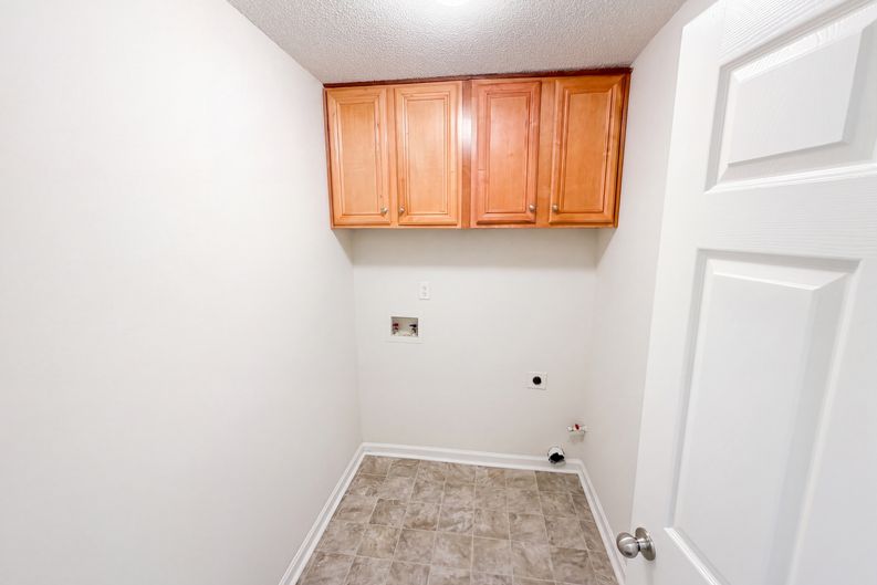 Photo 23 of 26 of 7425 Bodnant Dr, Fairburn, GA