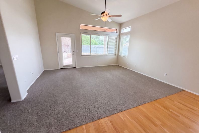 Photo 7 of 26 of 2090 W Corona Dr, Chandler, AZ