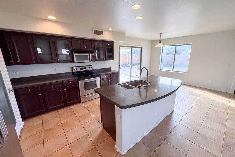 Photo 3 of 51 of 25583 W Pioneer St, Buckeye, AZ