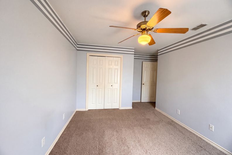 Photo 10 of 53 of 14925 Beal Dr, Corpus Christi, TX