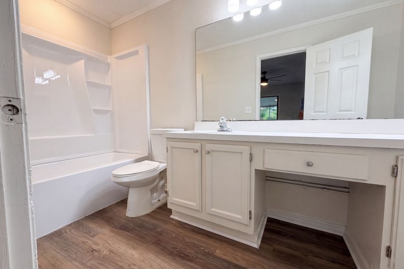 Photo 16 of 23 of 8048 Kilwinning Ln, Jacksonville, FL