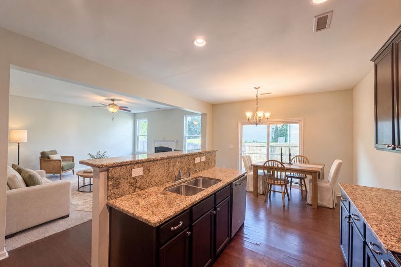Photo 3 of 17 of 3546 Eastern Branch Rd, Raleigh, NC