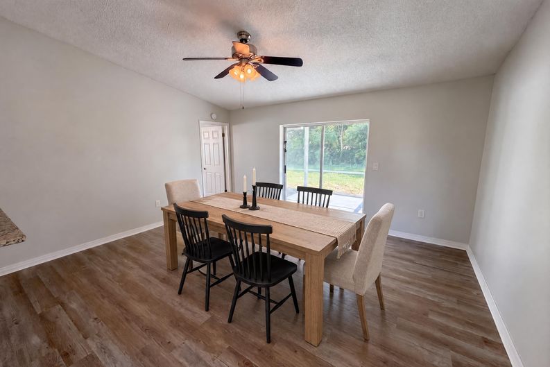 Photo 11 of 30 of 11339 Stacy St, Spring Hill, FL