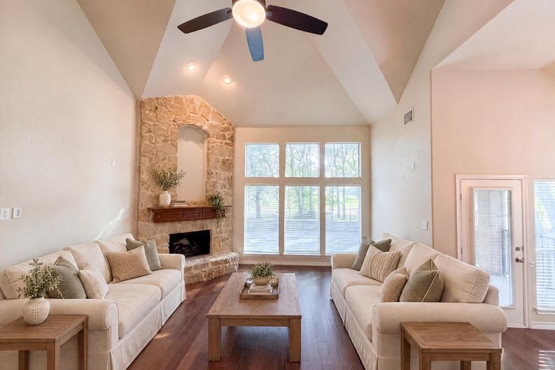 Photo 3 of 38 of 12272 Indian Creek Dr, Fort Worth, TX