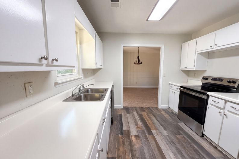 Photo 6 of 26 of 206 Ohara Dr, Albertville, AL