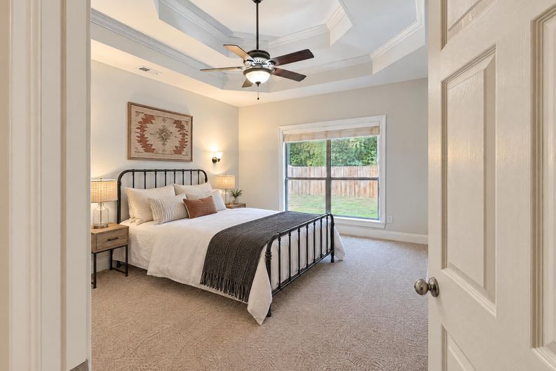 Photo 4 of 24 of 4203 Old Cahaba Pkwy, Helena, AL
