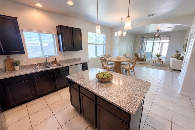 Photo 5 of 37 of 23764 W Hilton Street, Buckeye, AZ