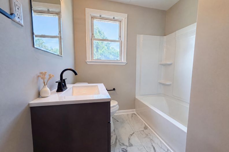 Photo 15 of 20 of 3006 Hilldale Rd, West Columbia, SC