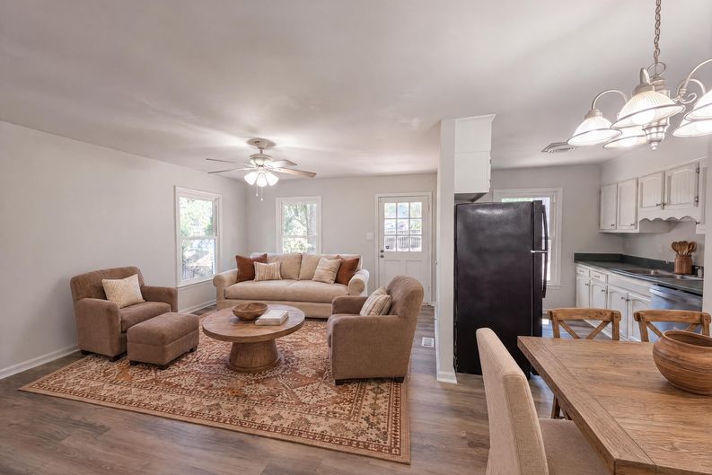 Photo 3 of 15 of 5314 Westminster Dr, Fayetteville, NC