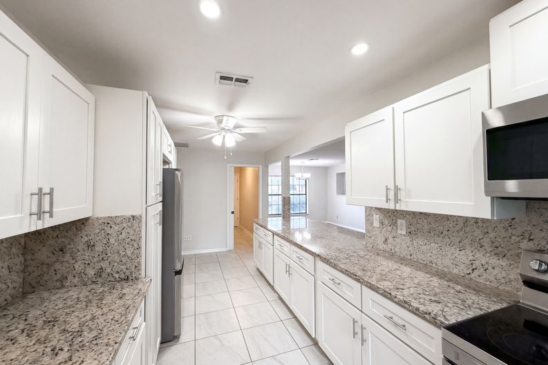Photo 13 of 20 of 10510 SW 74th Ct, Ocala, FL