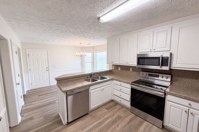 Photo 41 of 49 of 3870 Cherry Ridge Walk, Suwanee, GA