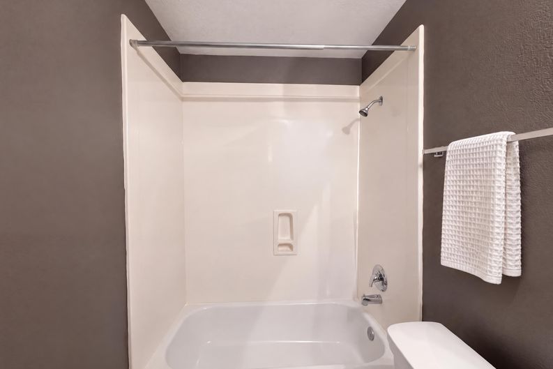 Photo 31 of 41 of 11810 White Water Bay Dr, Pearland, TX