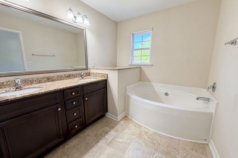 Photo 10 of 20 of 254 Sorrel Tree Dr, Columbia, SC