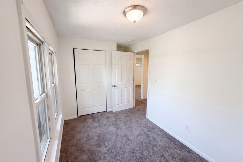 Photo 11 of 20 of 736 Bettes Ave, Akron, OH