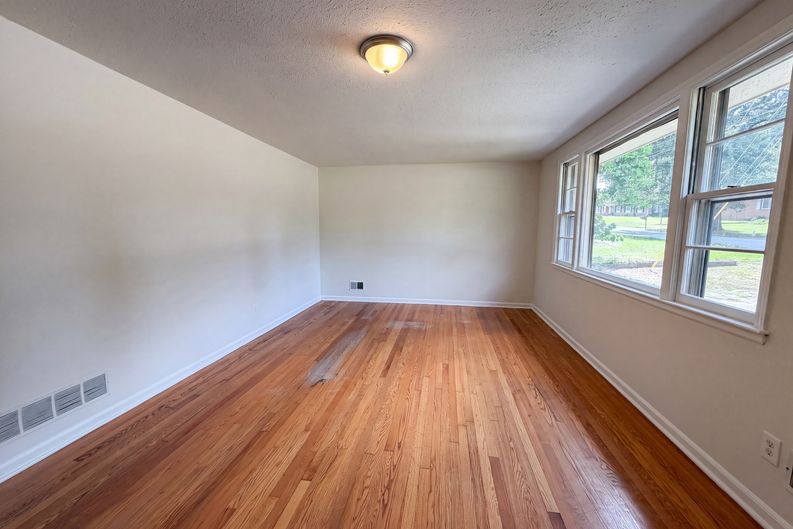 Photo 12 of 19 of 20 Moonglo Cir, Columbia, SC
