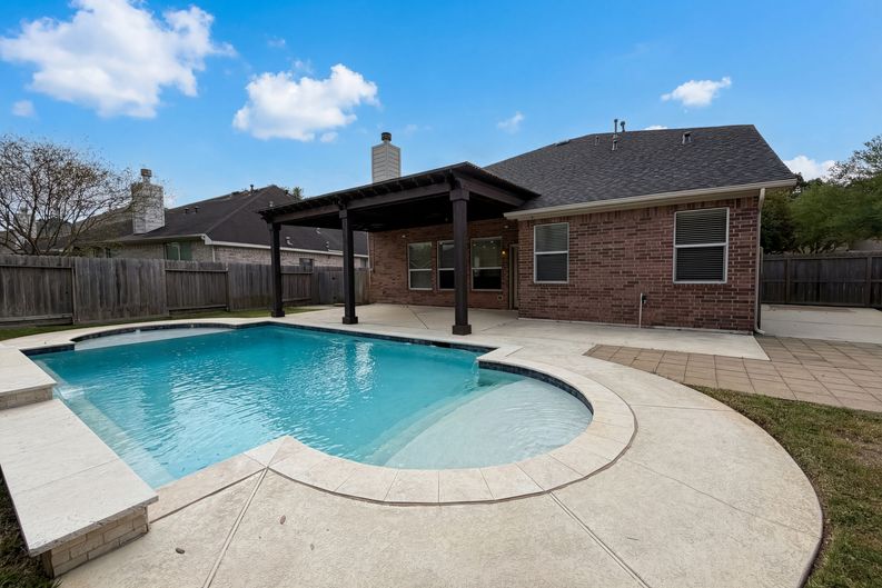 Photo 12 of 24 of 20192 Southwood Oaks Dr, Porter, TX