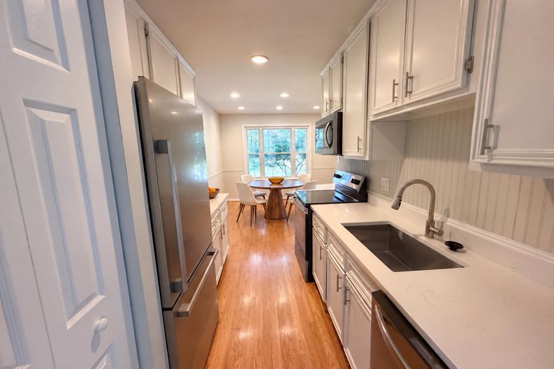 Photo 20 of 27 of 8303 Snowden Oaks Pl, Laurel, MD