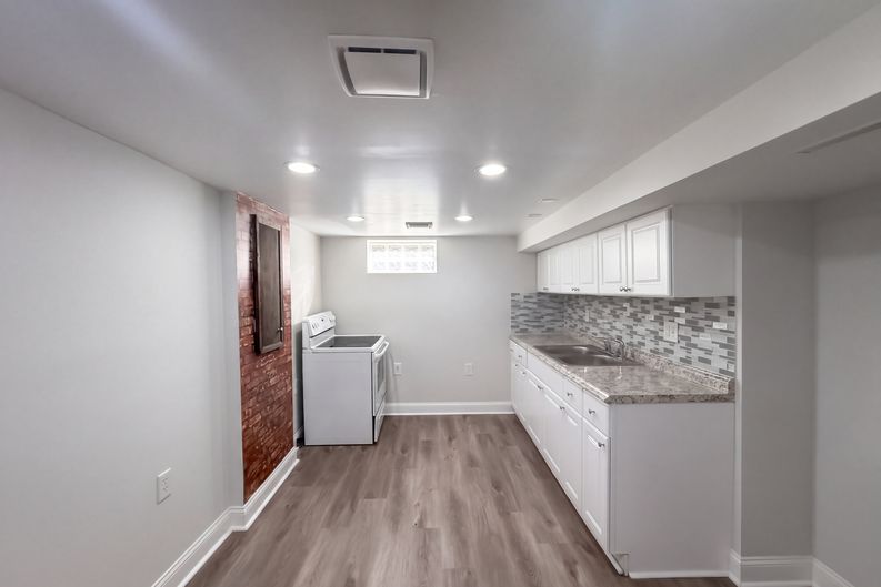 Photo 30 of 40 of 2790 Azelda St, Columbus, OH