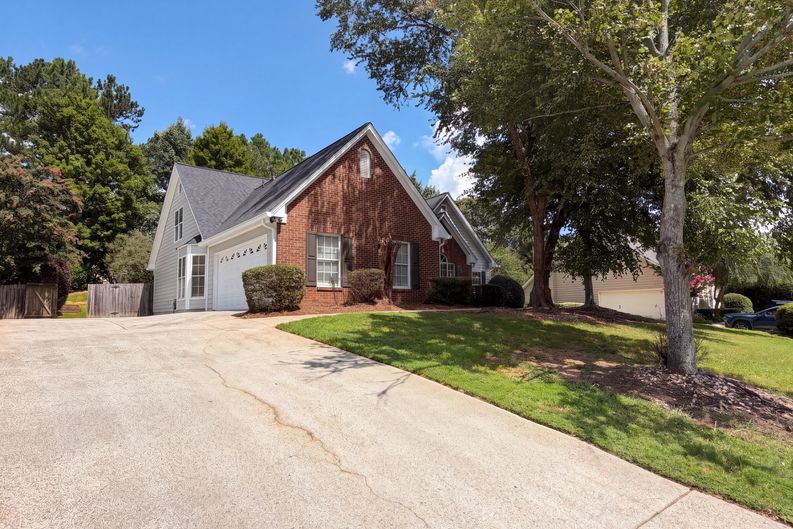 Photo 42 of 49 of 3870 Cherry Ridge Walk, Suwanee, GA