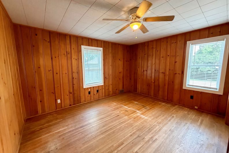 Photo 12 of 18 of 6026 Xerxes Ave S, Edina, MN
