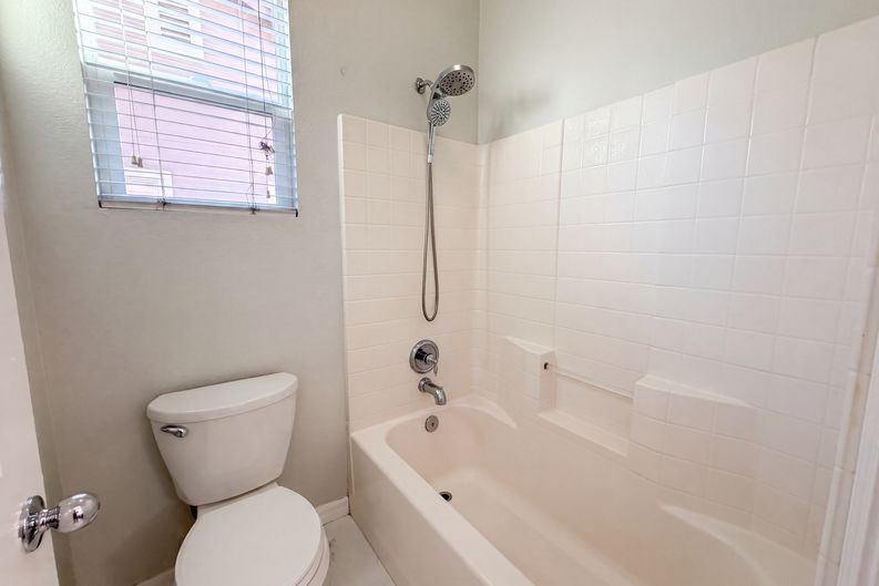 Photo 19 of 28 of 38408 Tranquila Ave, Murrieta, CA