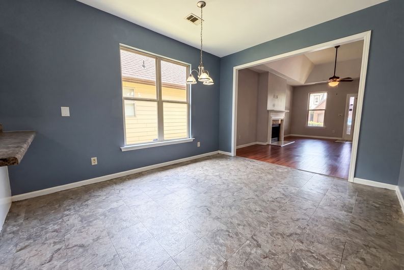 Photo 6 of 19 of 1124 Washington Dr, Moody, AL