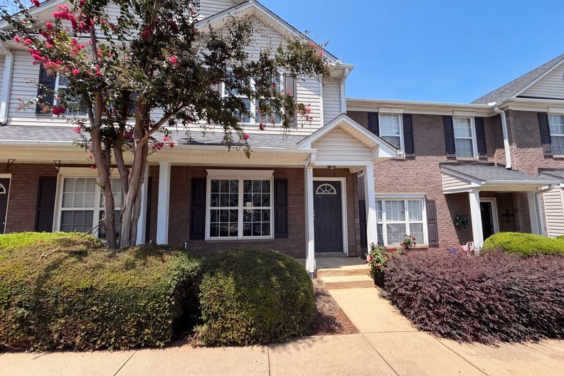 Photo 18 of 45 of 615 Graythorn Ln, Greenville, SC