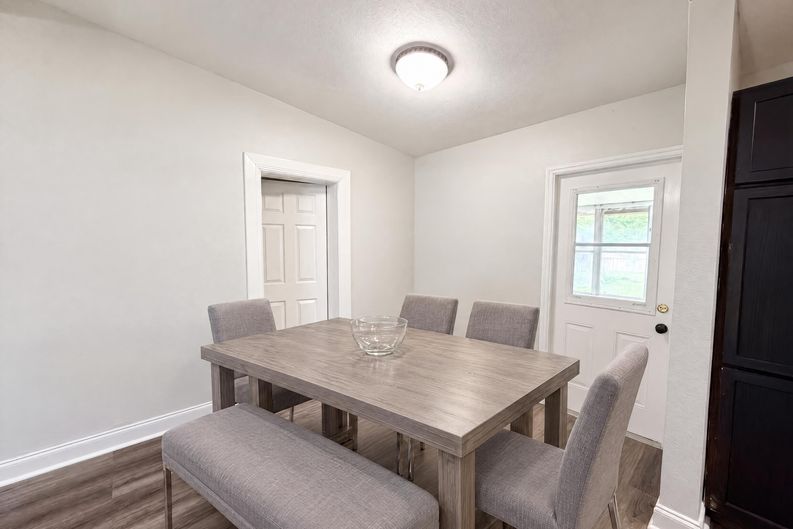 Photo 7 of 21 of 1502 Daroca Dr, Deltona, FL