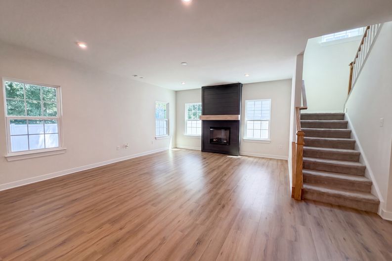 Photo 3 of 28 of 3518 Pepper Glendale Dr, Murfreesboro, TN